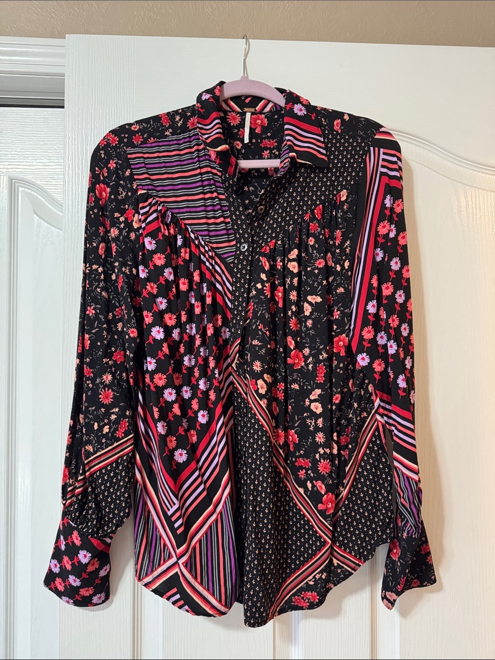 Free People Black Floral & Stripe Women’s Button-Up Blouse